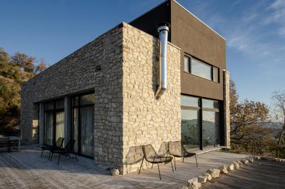 casanera-outside_02