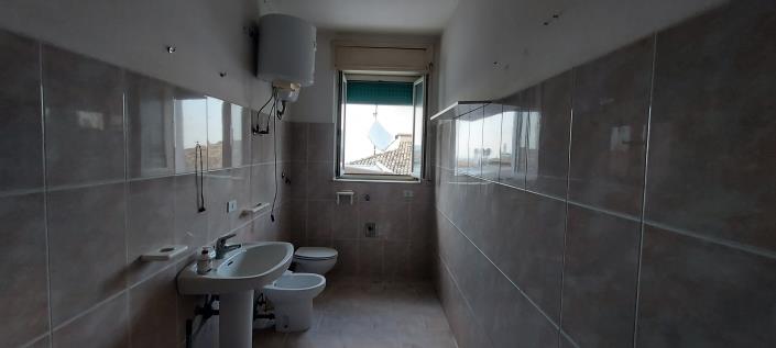 Image No.11-4 Bed Townhouse for sale