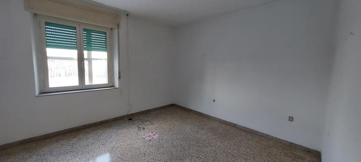 Image No.16-4 Bed Townhouse for sale