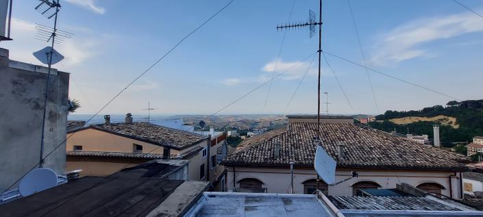 Image No.13-4 Bed Townhouse for sale