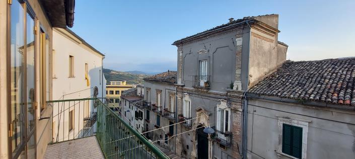 Image No.14-4 Bed Townhouse for sale