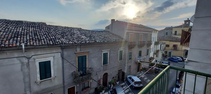 Image No.15-4 Bed Townhouse for sale