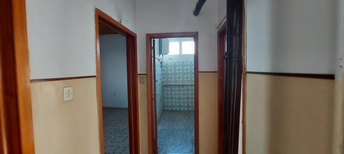 Image No.21-4 Bed Townhouse for sale