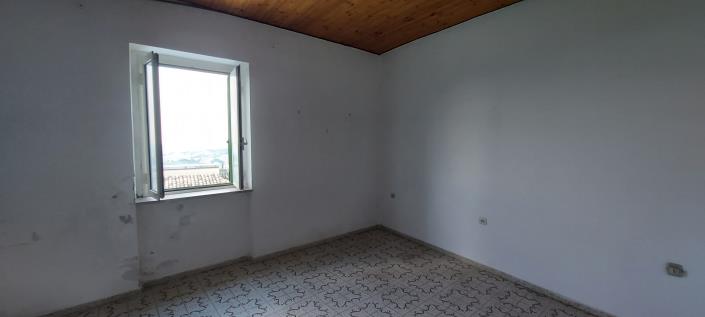 Image No.27-4 Bed Townhouse for sale