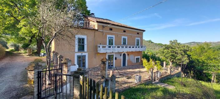 Image No.40-4 Bed Villa for sale