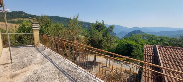 Image No.27-3 Bed Country Property for sale