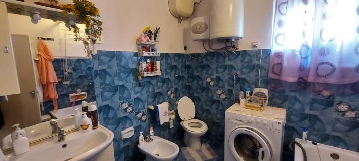 Image No.37-3 Bed Country Property for sale