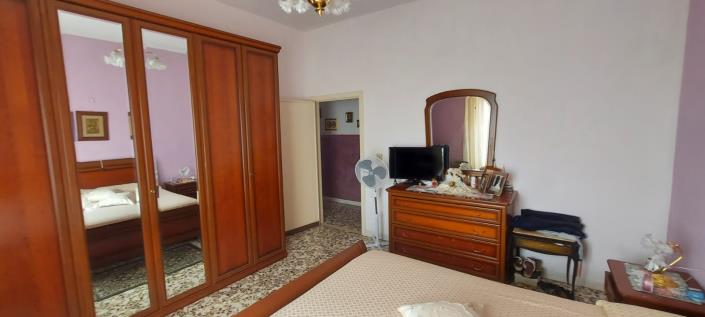 Image No.38-3 Bed Country Property for sale