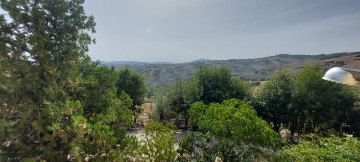 Image No.26-3 Bed Country Property for sale