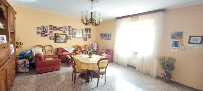 Image No.18-3 Bed Country Property for sale