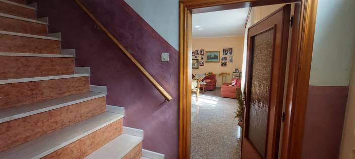 Image No.17-3 Bed Country Property for sale