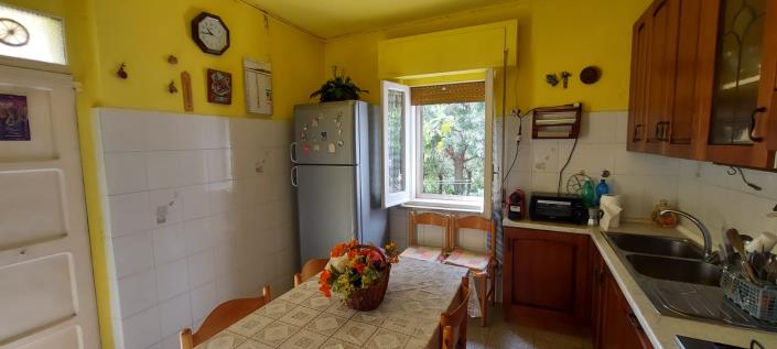 Image No.11-3 Bed Country Property for sale