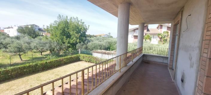 Image No.26-4 Bed House/Villa for sale