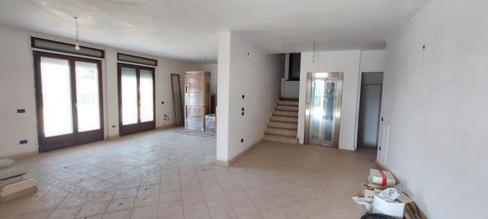 Image No.6-4 Bed House/Villa for sale