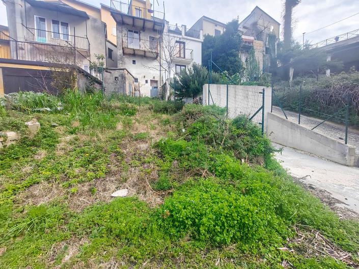 Image No.42-3 Bed Townhouse for sale