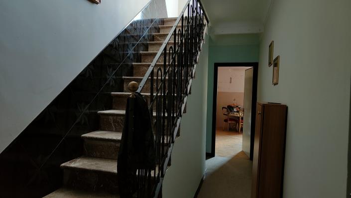 Image No.12-3 Bed Townhouse for sale