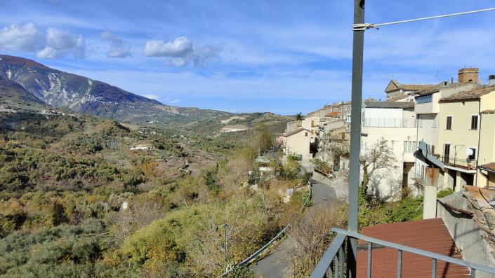 Image No.16-3 Bed Townhouse for sale