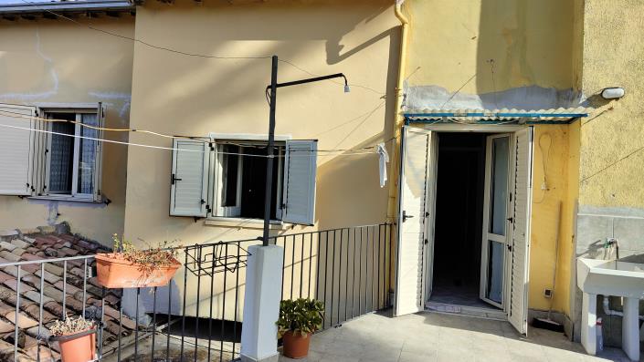 Image No.17-3 Bed Townhouse for sale