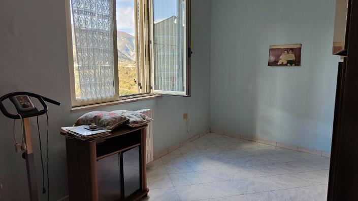 Image No.30-3 Bed Townhouse for sale