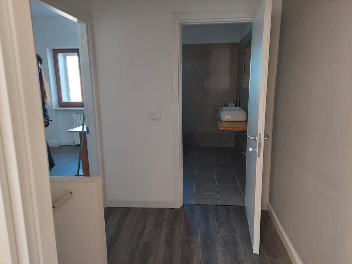 Image No.34-2 Bed Semi-Detached for sale