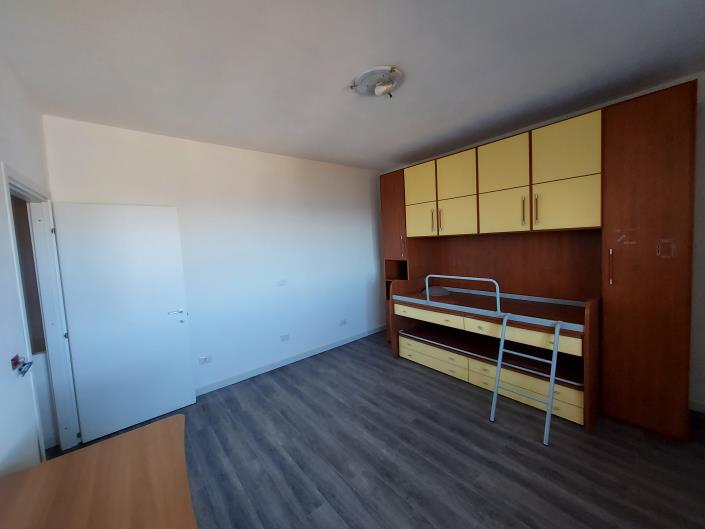 Image No.31-2 Bed Semi-Detached for sale