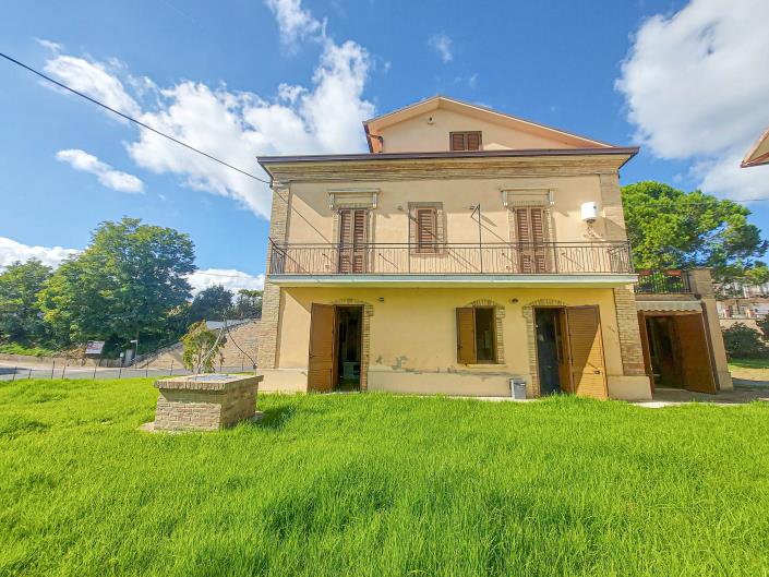 Image No.11-Maison / Villa de 6 chambres à vendre à Casacanditella