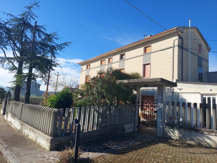 Image No.1-Villa de 5 chambres à vendre à Casoli