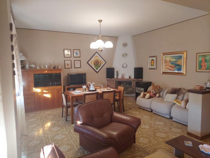 Image No.4-5 Bed Villa for sale