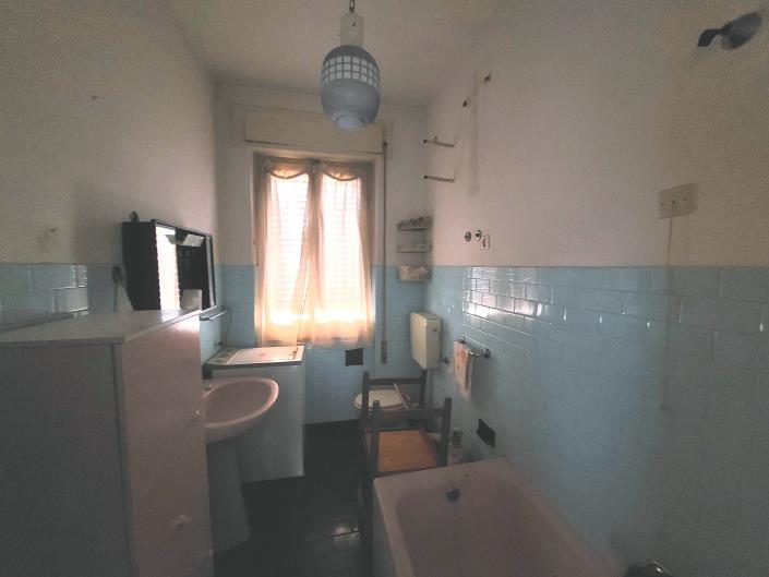 Image No.44-6 Bed Villa / Detached for sale