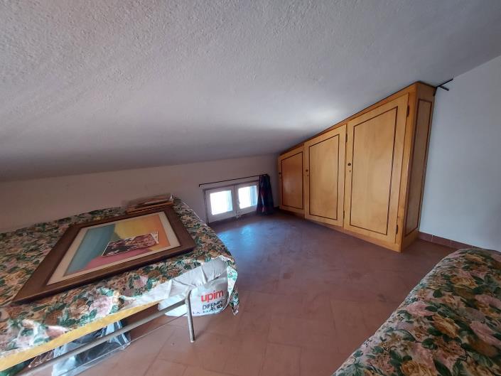 Image No.54-6 Bed Villa / Detached for sale