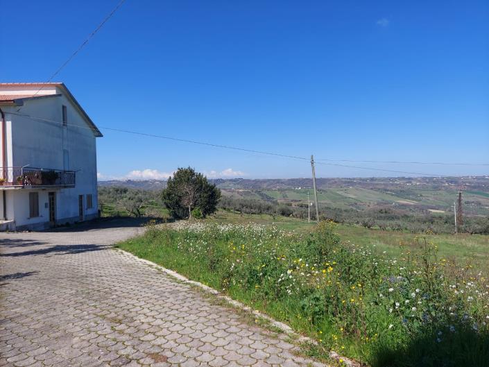 Image No.37-4 Bed Country House for sale