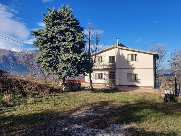 Image No.1-2 Bed House/Villa for sale