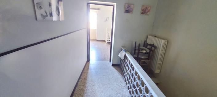 Image No.8-2 Bed Townhouse for sale