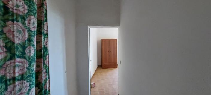 Image No.16-2 Bed Townhouse for sale