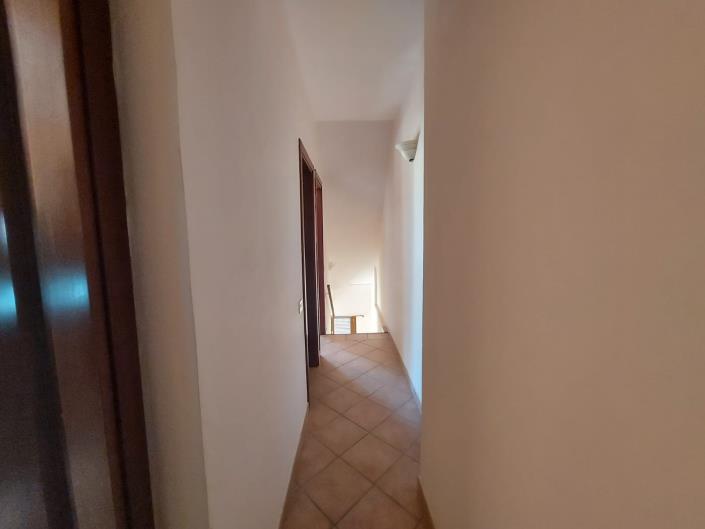 Image No.21-3 Bed Semi-Detached for sale