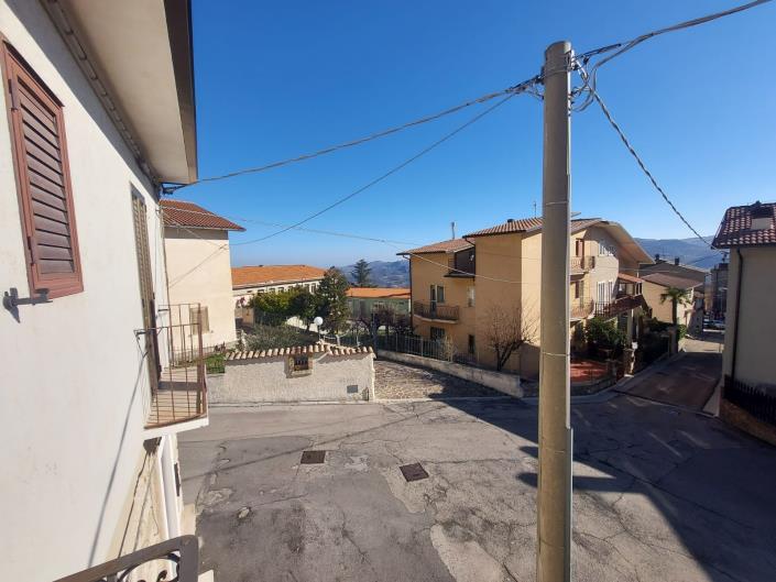 Image No.32-3 Bed Semi-Detached for sale