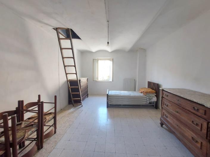 Image No.4-2 Bed Townhouse for sale