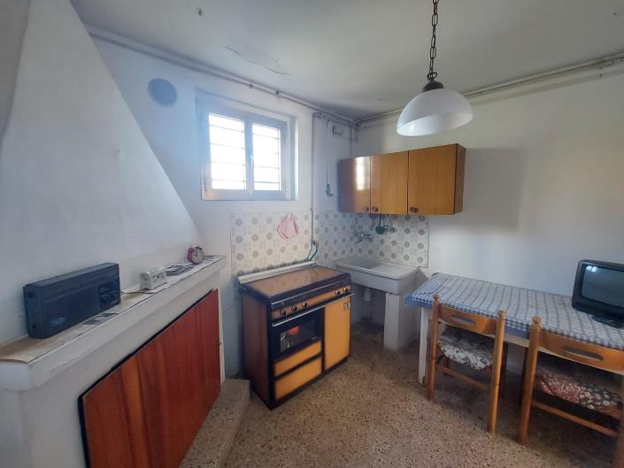 Image No.5-2 Bed Townhouse for sale