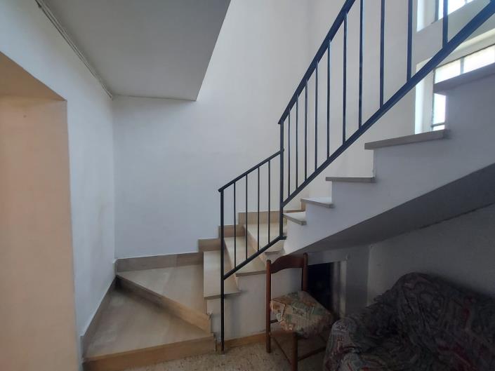 Image No.6-2 Bed Townhouse for sale