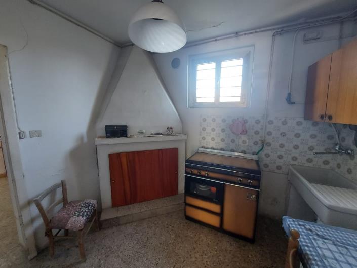 Image No.11-2 Bed Townhouse for sale