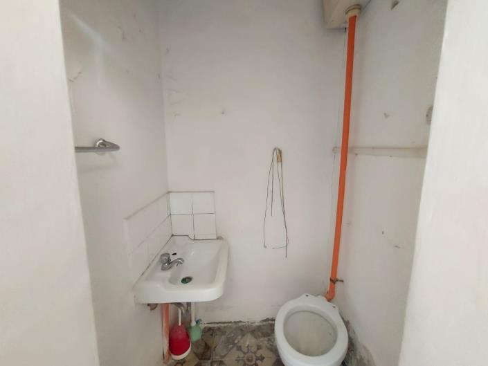 Image No.22-2 Bed Townhouse for sale