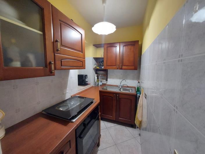 Image No.12-2 Bed Townhouse for sale