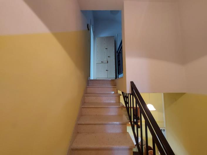 Image No.16-2 Bed Townhouse for sale