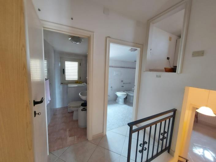 Image No.17-2 Bed Townhouse for sale