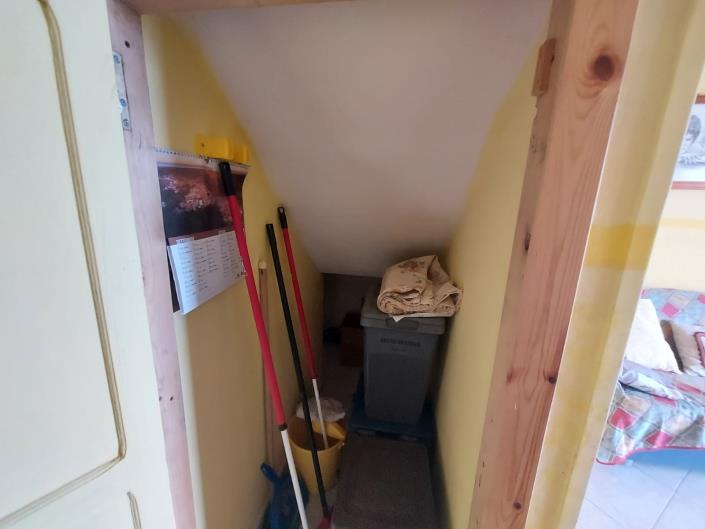 Image No.20-2 Bed Townhouse for sale