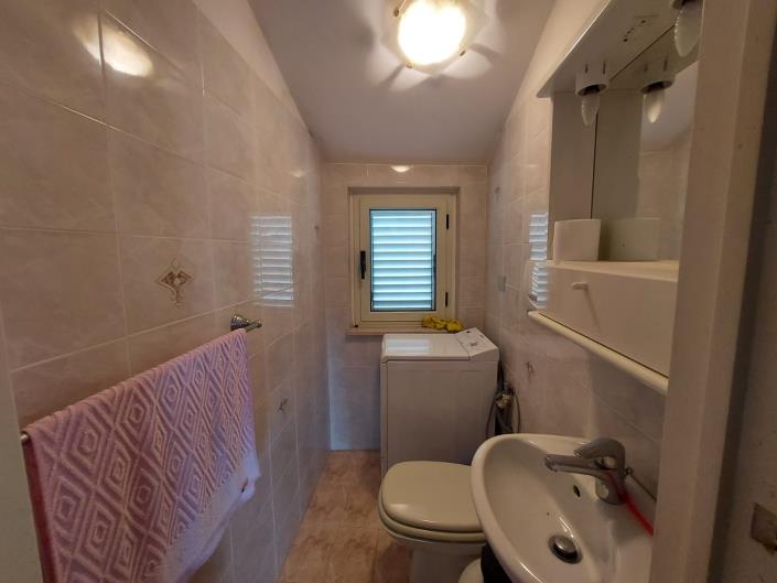 Image No.26-2 Bed Townhouse for sale