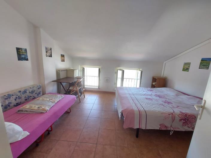 Image No.5-2 Bed Townhouse for sale