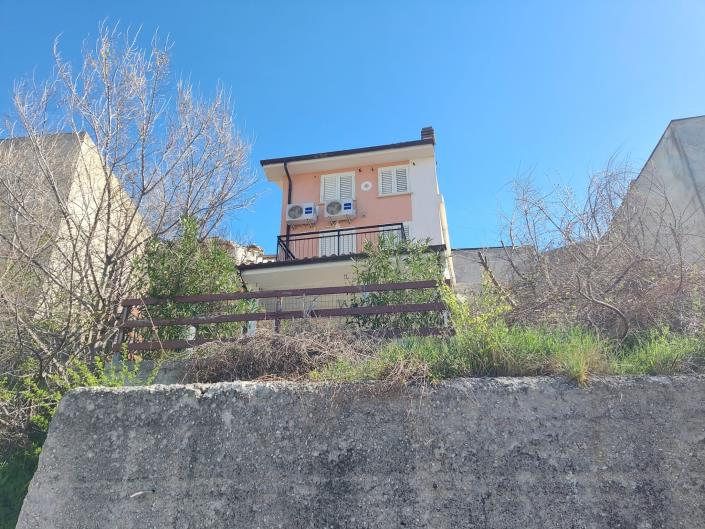 Image No.6-2 Bed Townhouse for sale