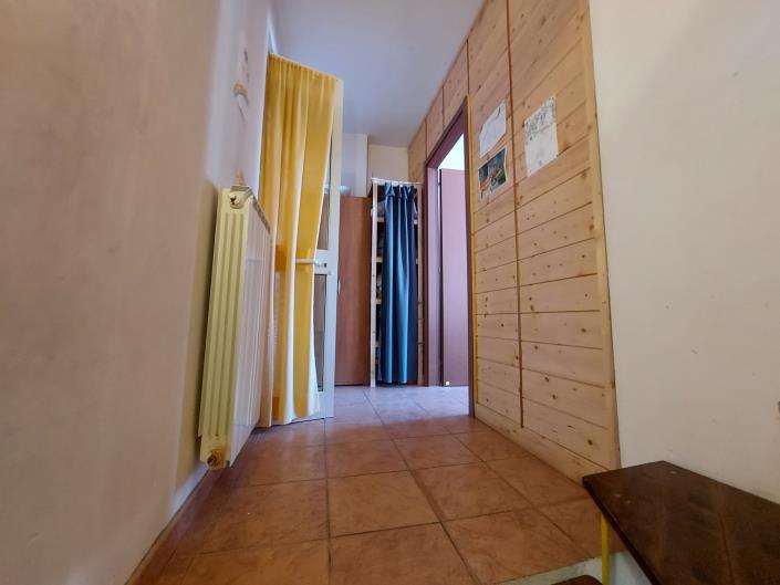 Image No.18-2 Bed Townhouse for sale