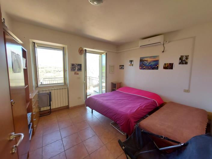 Image No.21-2 Bed Townhouse for sale